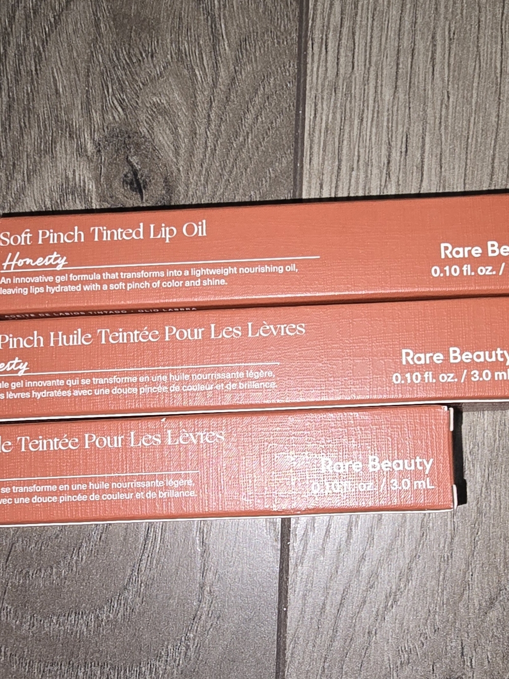 Rare Beauty Soft Pinch Tinted Lip Oil — Honesty (Peachy Coral)